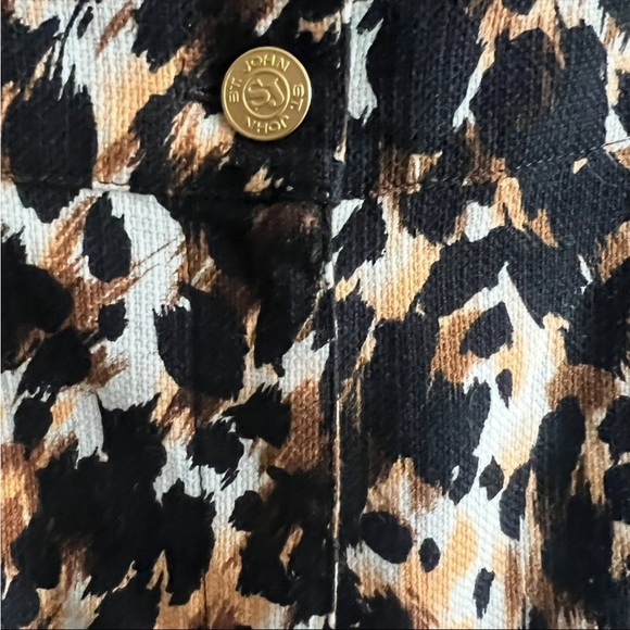 St John. Animal Print Ankle Length Pant, in Excellent Pre Loved Condition - Picture 4 of 7